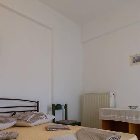 Ρήγας: Όμορφα Στο Μεσολόγγι, Διαμέρισμα Β2 外观 照片